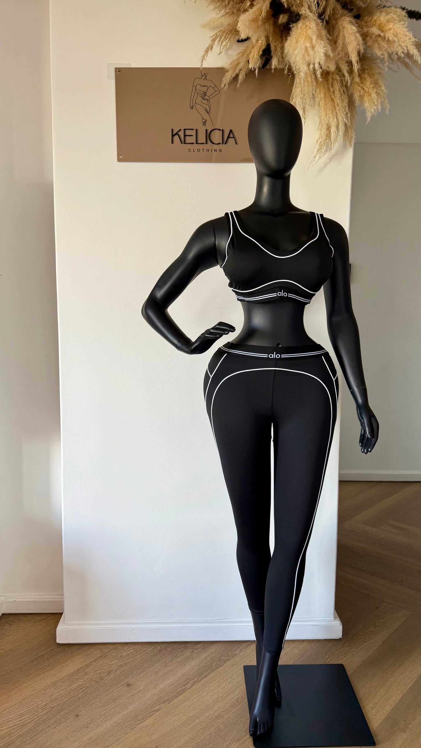 Cropped Top and Leggings Set in Black (Alo Dupe)