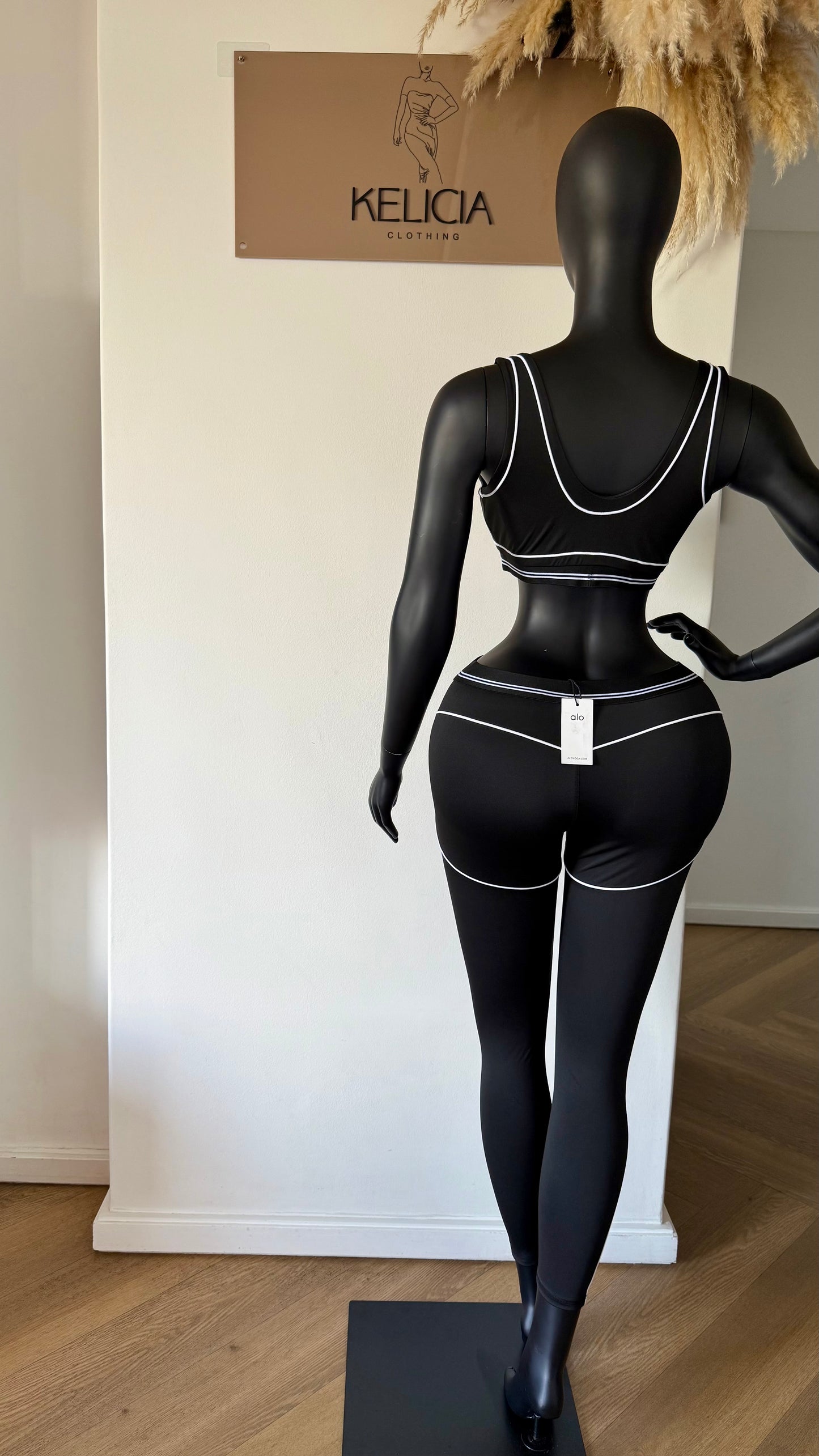 Cropped Top and Leggings Set in Black (Alo Dupe)