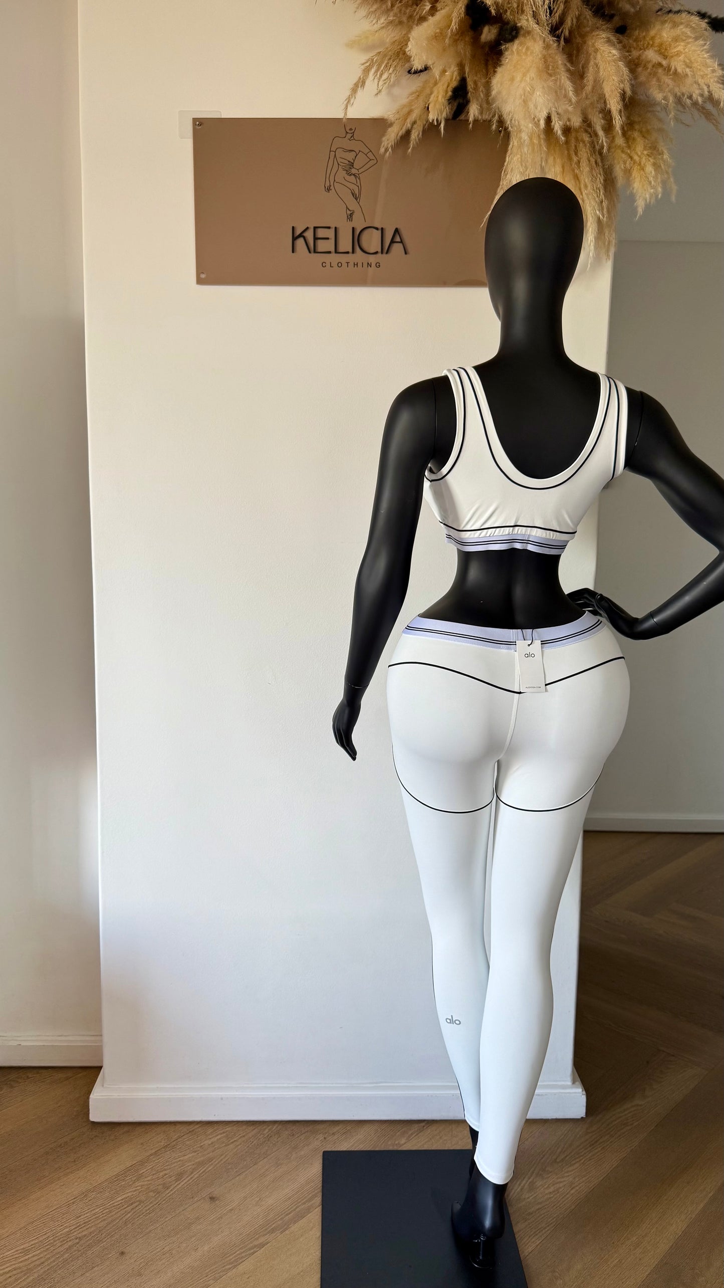 Cropped Top and Leggings Set in White (Alo Dupe)