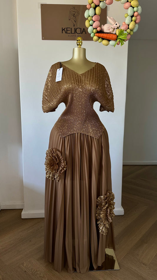 Pleated Skirt Set with Floral Detail in Brown