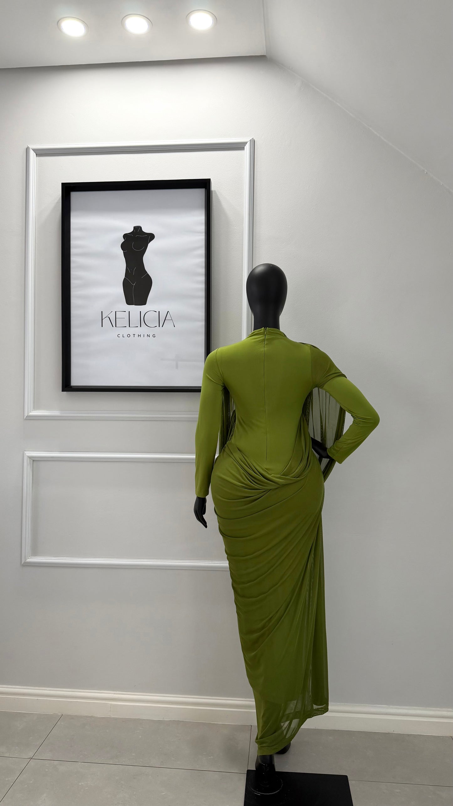 Long Sleeves Maxi Dress in Green